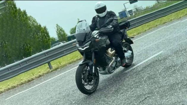 Νέο Stelvio: Το πρώτο Moto Guzzi με ραντάρ (+ spy photos)